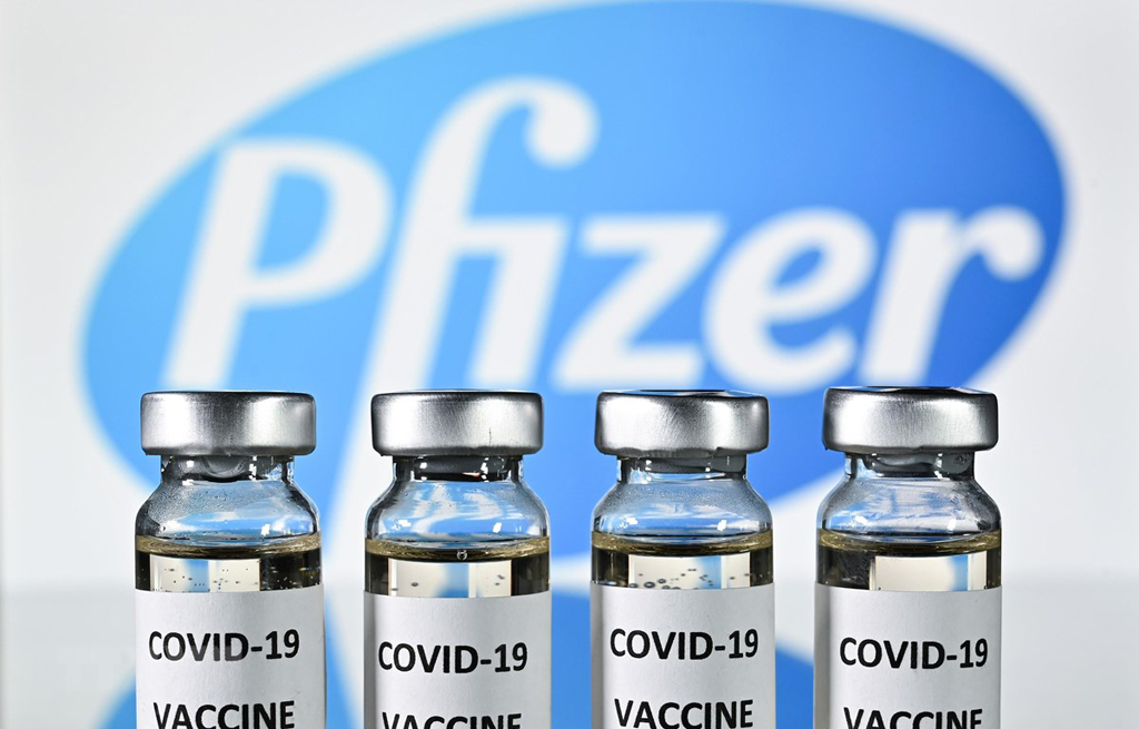 Bộ Y tế: Ưu tiên vắc xin phòng COVID-19 Pfizer cho người đã tiêm mũi một AstraZeneca - Ảnh 1.