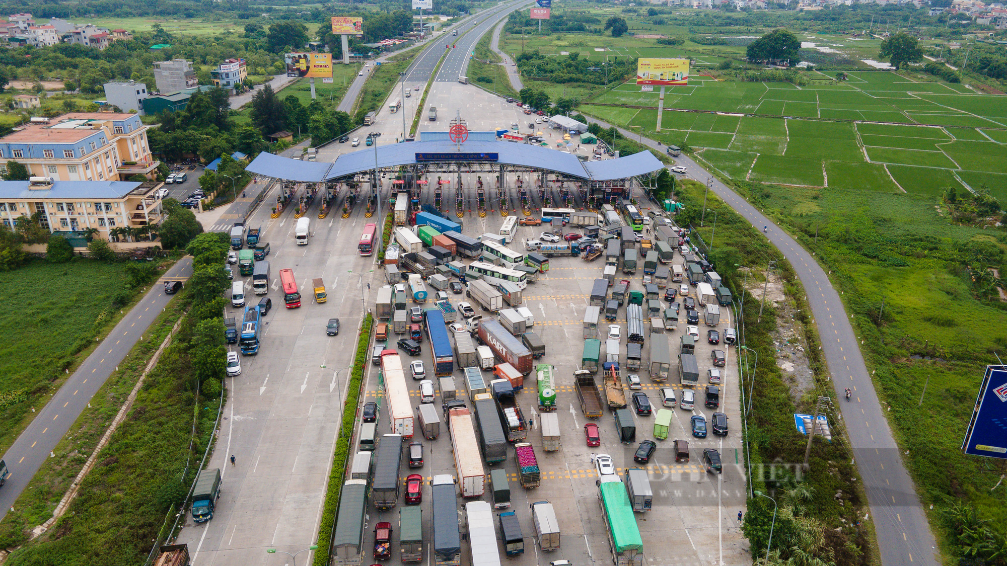 Tài xế đi hơn 1000km từ Vĩnh Long ra Hà Nội bị yêu cầu quay xe - Ảnh 3.