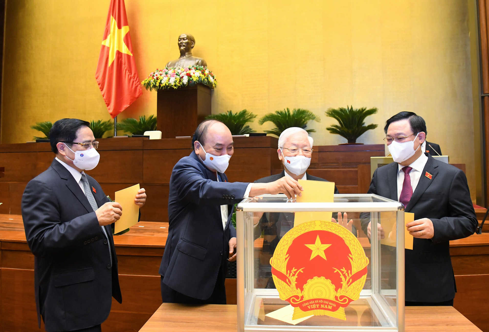 Toàn cảnh Lễ tuyên thệ nhậm chức của Chủ tịch nước Nguyễn Xuân Phúc - Ảnh 1.