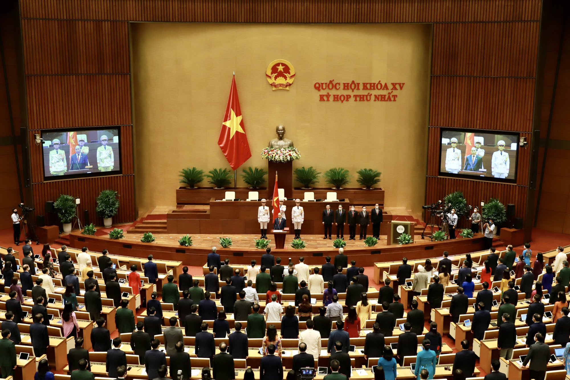 Toàn cảnh Lễ tuyên thệ nhậm chức của Chủ tịch nước Nguyễn Xuân Phúc - Ảnh 5.