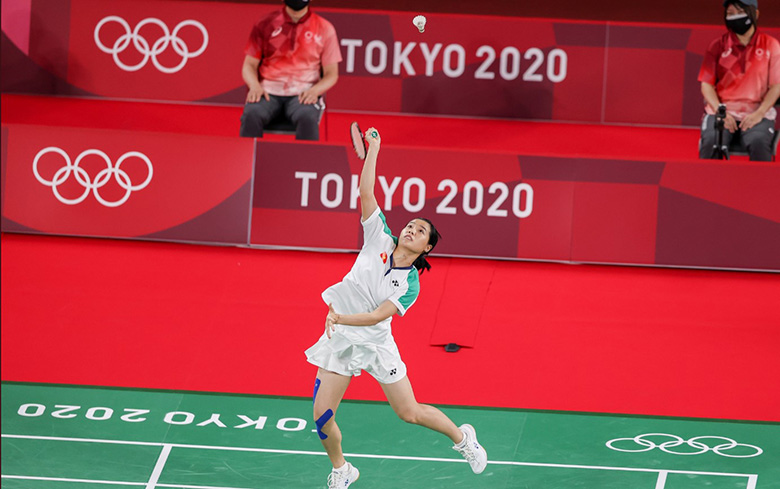 Olympic Tokyo 2020: Đối diện thử thách lớn, Thùy Linh được... tôn vinh - Ảnh 1.