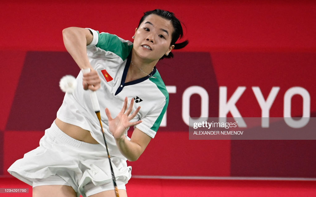 Hoa khôi Nguyễn Thùy Linh khiến tay vợt số 1 thế giới toát mồ hôi!