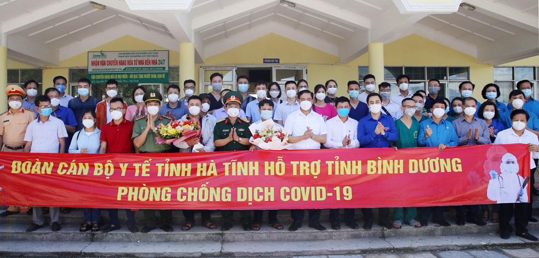 Đón an toàn 814 công dân hồi hương, Hà Tĩnh lại cử thêm y bác sĩ vào Bình Dương giúp tỉnh bạn - Ảnh 3.