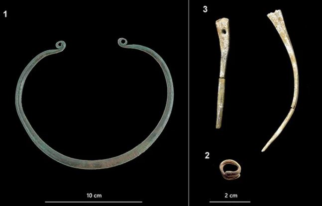 Cổ vật 4.000 năm tuổi tiết lộ câu chuyện về một người phụ nữ mang thai song sinh - Ảnh 1.
