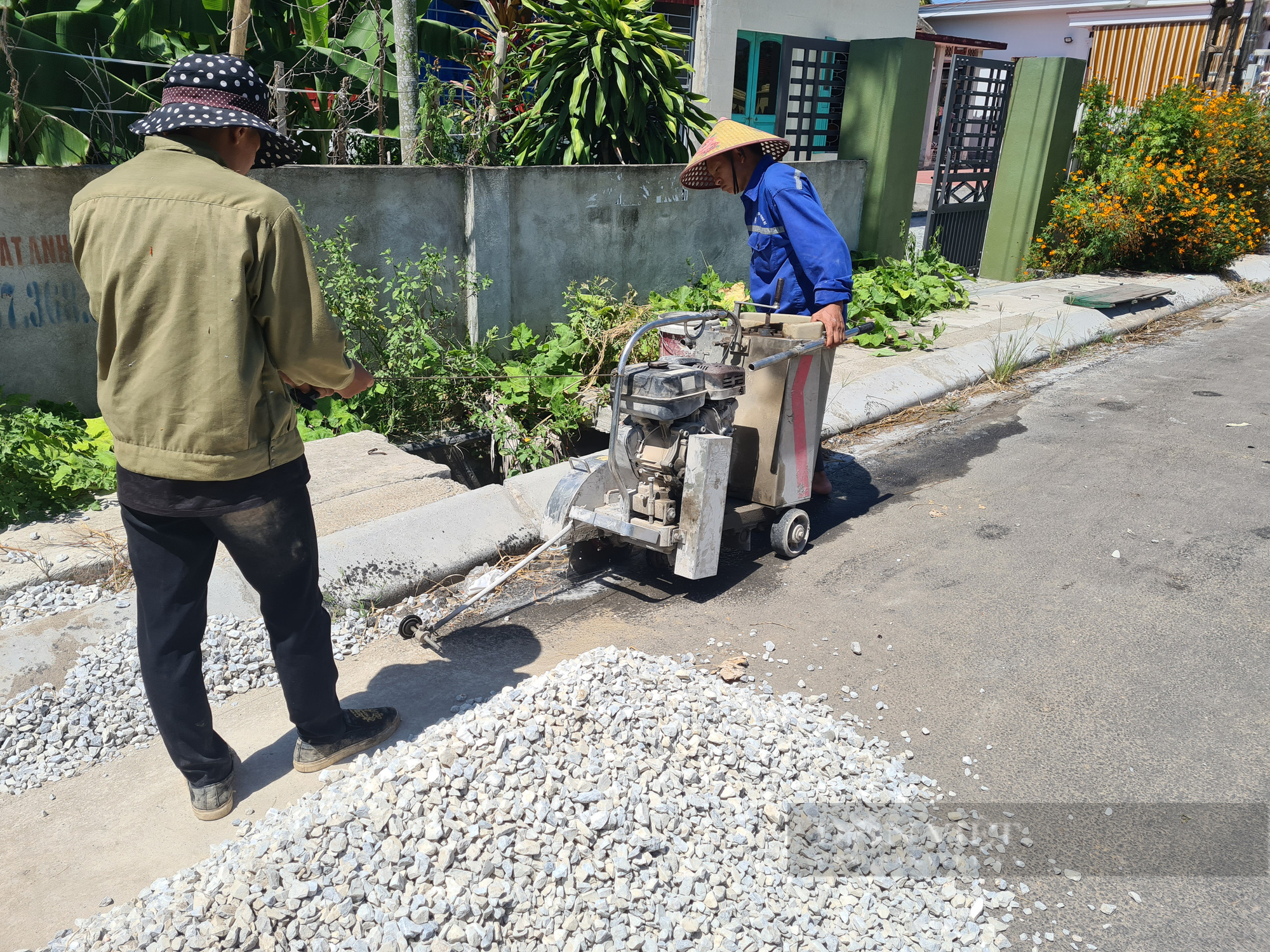 Hải Phòng:  Sau phản ánh của Dân Việt  đường thôn Thọ Linh đã được khẩn trương thi công 
 - Ảnh 3.