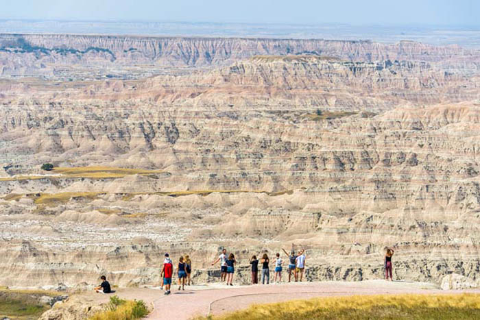 Mỹ: Đàn ông đa thê bộ lạc Sioux nổi tiếng với “thuốc tình yêu” và hôn lễ “quấn chăn” - Ảnh 2.