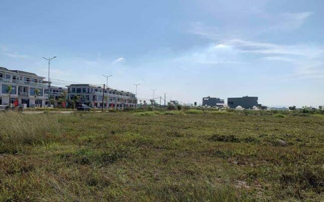 Sau nghi vấn "làm xiếc" đấu giá đất tại Phú Thọ:  Giá khởi điểm đất cùng tuyến đường tăng gần 10 lần