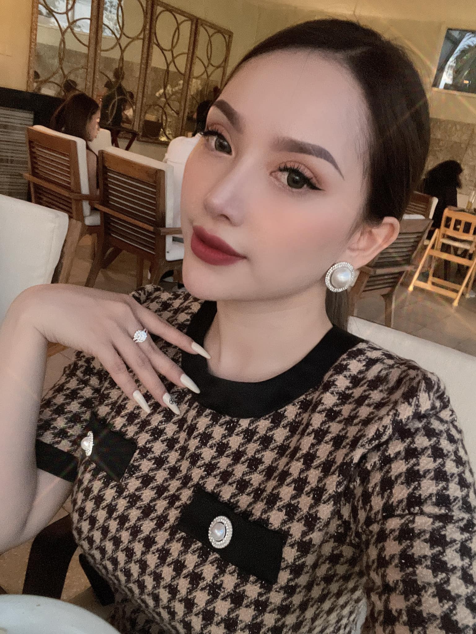 Sau khi chia tay hậu vệ Văn Thanh, hot girl Bảo Trân ngày càng gợi cảm - Ảnh 5.