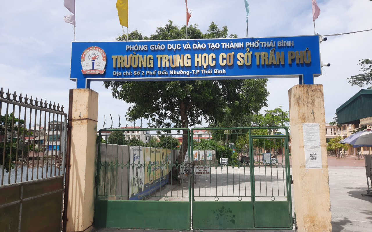 Thái Bình: Nhiều giáo viên gần 20 năm đứng bục giảng có nguy cơ mất việc (bài 1)