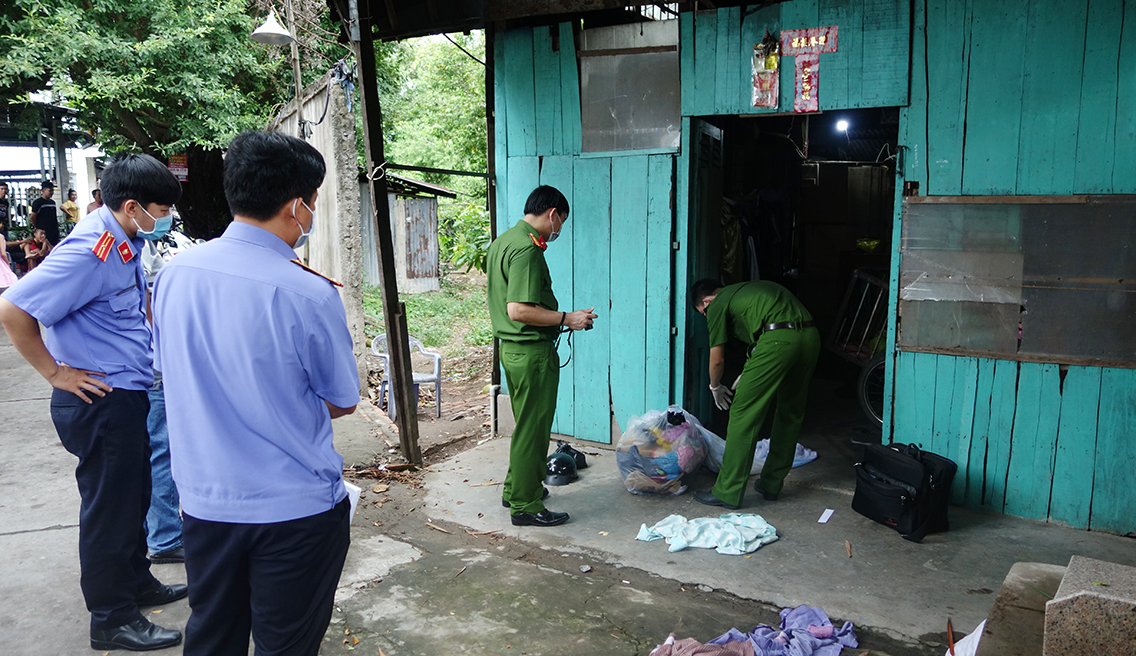 An Giang: Mâu thuẫn gia đình, chồng đánh vợ tử vong - Ảnh 2.