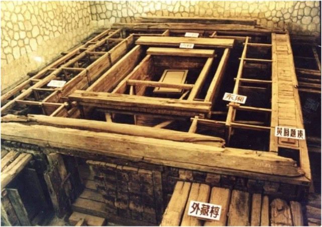 Vì sao đội khảo cổ ôm hận khi từ chối đào lăng mộ cháu trai Lưu Bang? - Ảnh 1.
