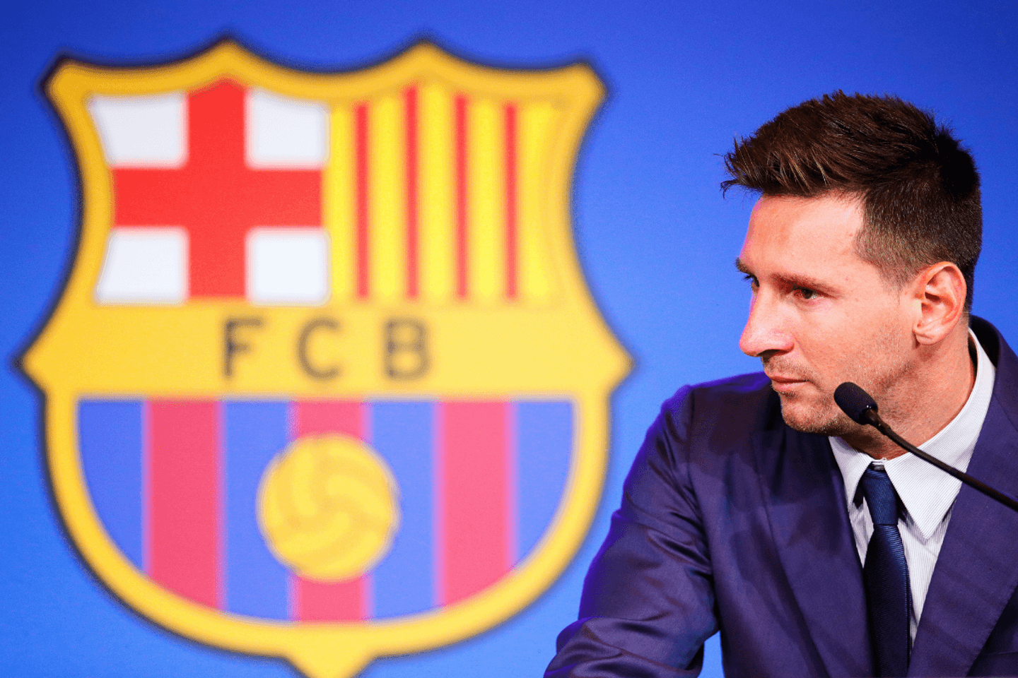 Chia tay Messi, Barca mất ngay 137 triệu euro - Ảnh 2.