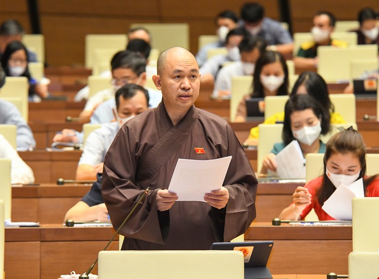 Thượng tọa, ĐBQH Thích Đức Thiện: Tưởng niệm, cầu nguyện cho những người qua đời vì Covid 19 là việc rất đáng làm - Ảnh 2.