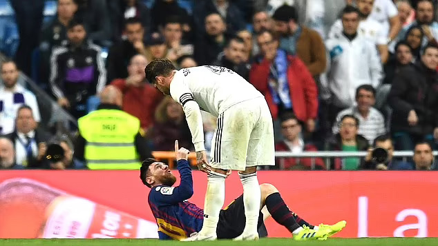 Messi và Ramos: Từ kẻ thù thành chiến hữu - Ảnh 1.