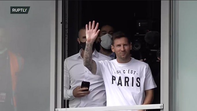 NÓNG: Lionel Messi chính thức gia nhập PSG - Ảnh 1.