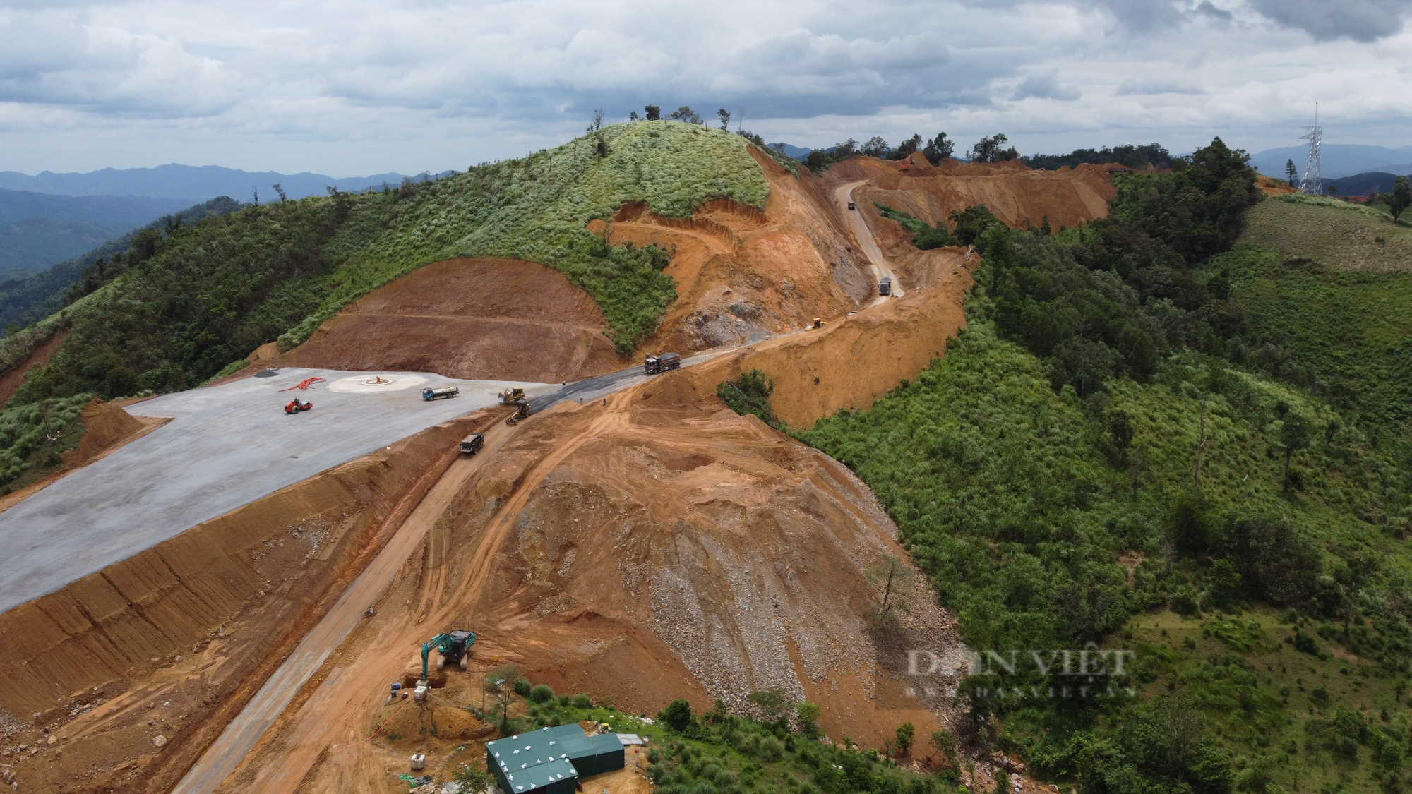 Quảng Trị: Xác minh thông tin “bảo kê” công trường điện gió đánh đập trẻ em - Ảnh 2.