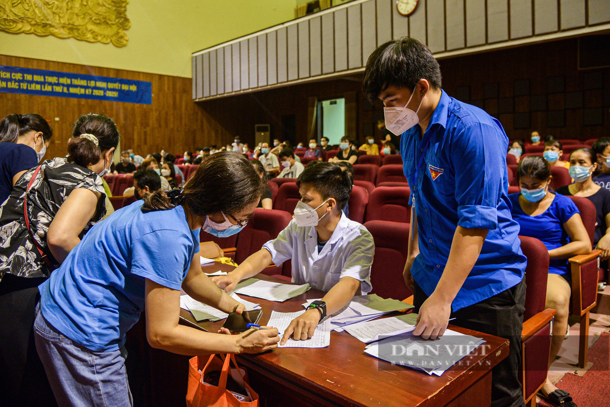 Sức trẻ tình nguyện tham gia phòng, chống dịch Covid-19 - Ảnh 2.