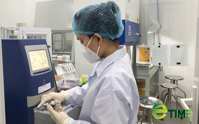 Quảng Ngãi: Cơ sở y tế tư nhân đầu tiên được cấp phép xét nghiệm PCR   - Ảnh 3.