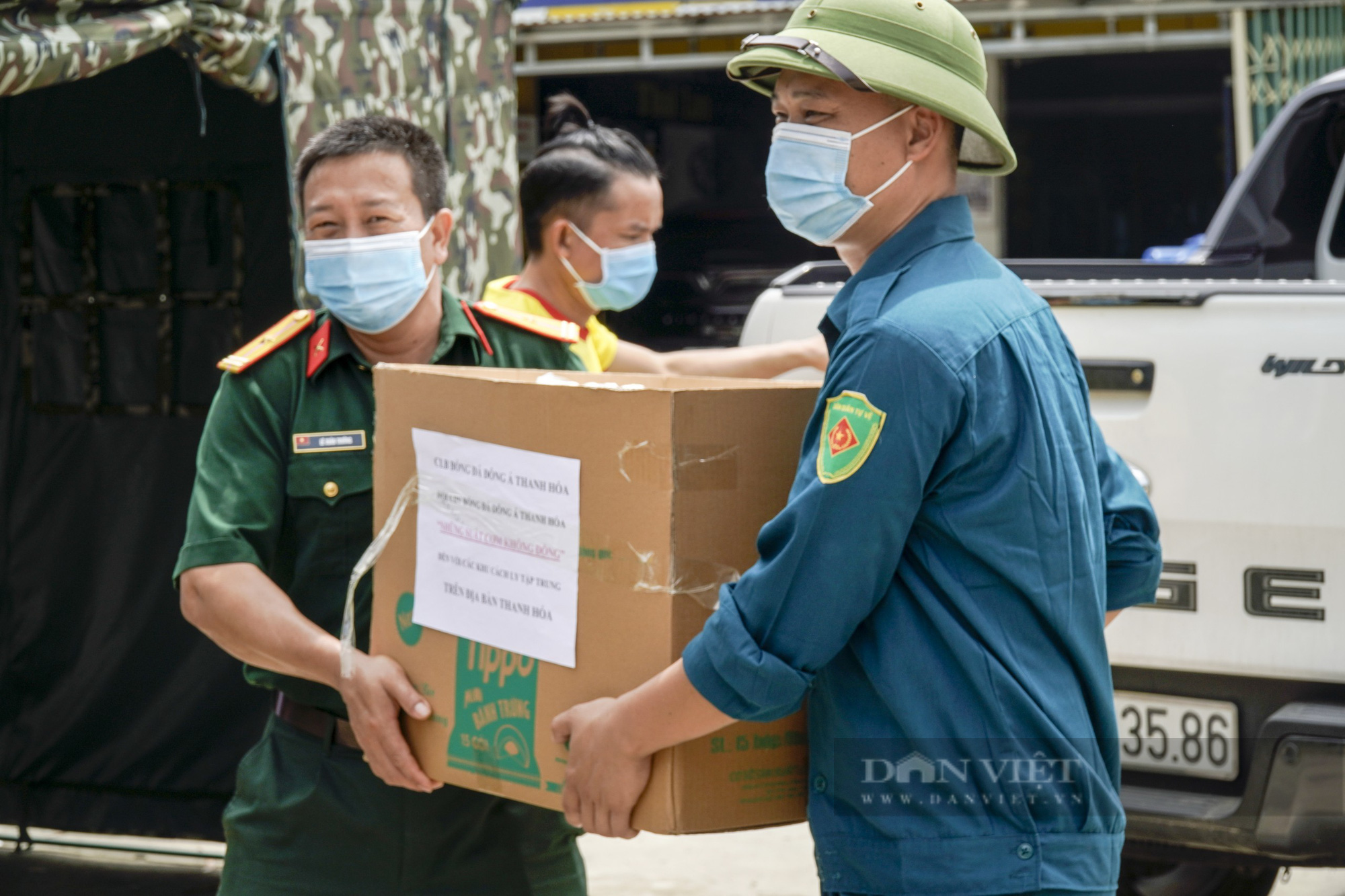 Cổ động viên bóng đá Thanh Hóa ngày ngày làm cơm, nấu nước vối miễn phí gửi vào khu cách ly tập trung tập trung - Ảnh 7.