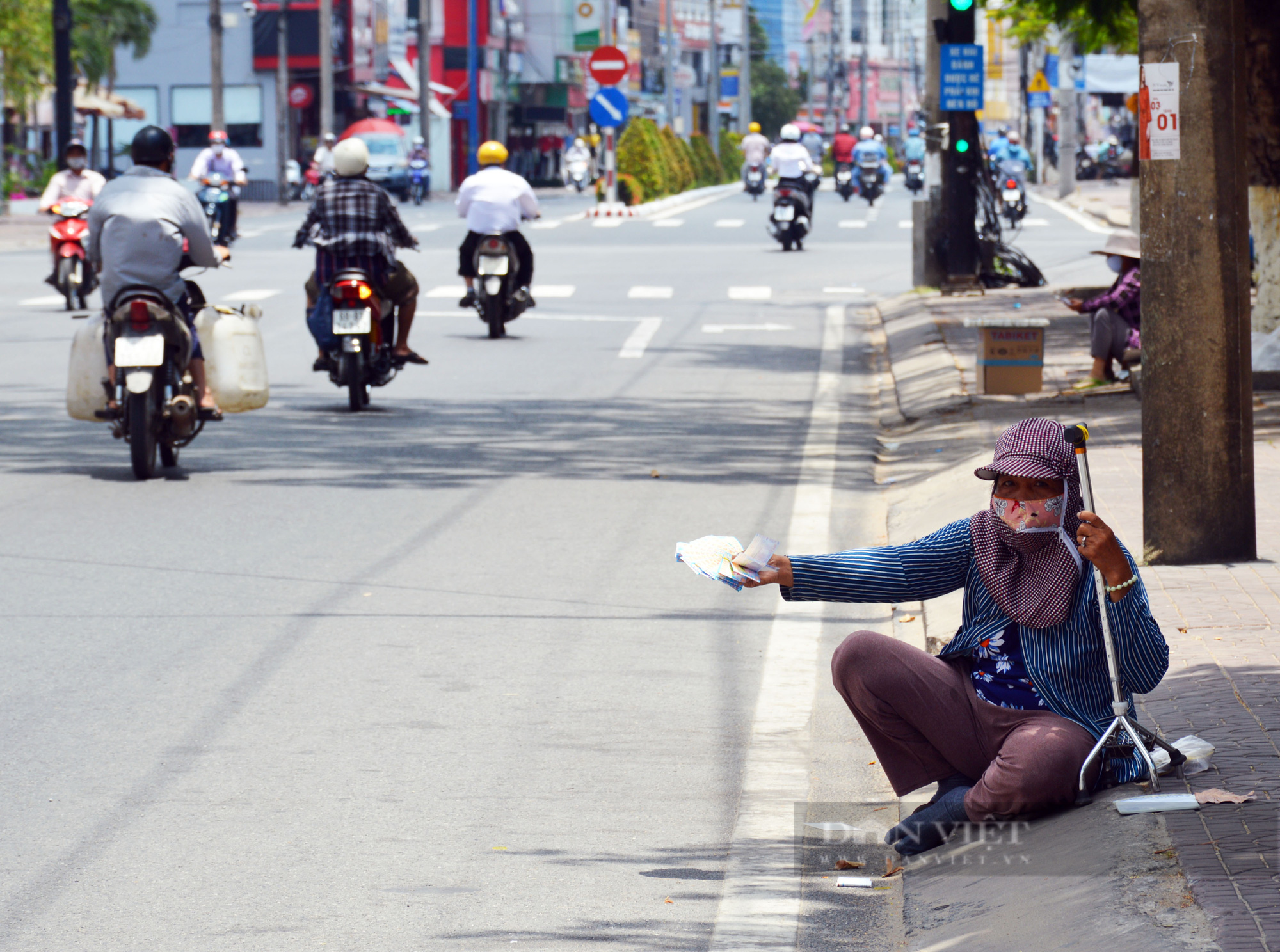 Cà Mau: Những đối tượng khó khăn nào được nhận gói hỗ trợ 1,5 triệu đồng? - Ảnh 1.