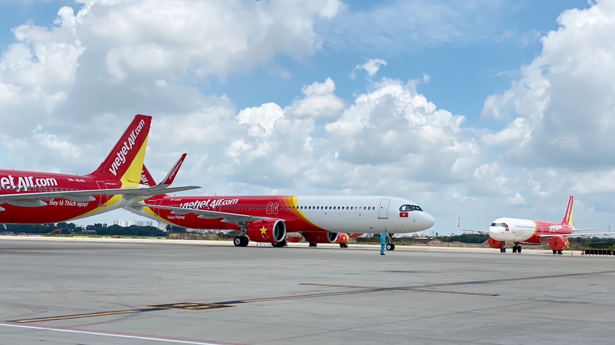 Chuyến bay Vietjet chở 200 máy thở cao cấp, hiện đại từ Đức đã hạ cánh - Ảnh 1.