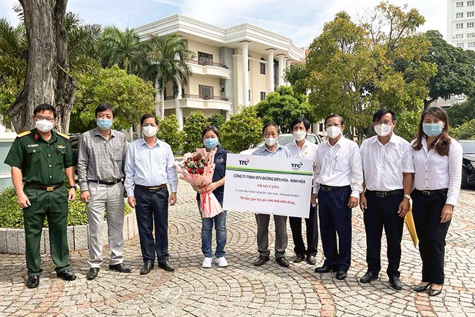 Khánh Hòa: Nhiều doanh nghiệp chung tay hỗ trợ phòng chống dịch Covid-19 - Ảnh 1.