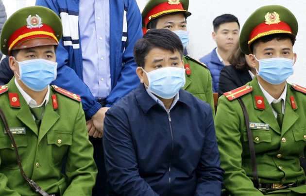 Ông Nguyễn Đức Chung ép buộc cấp dưới mua hóa chất để làm lợi cho gia đình - Ảnh 1.