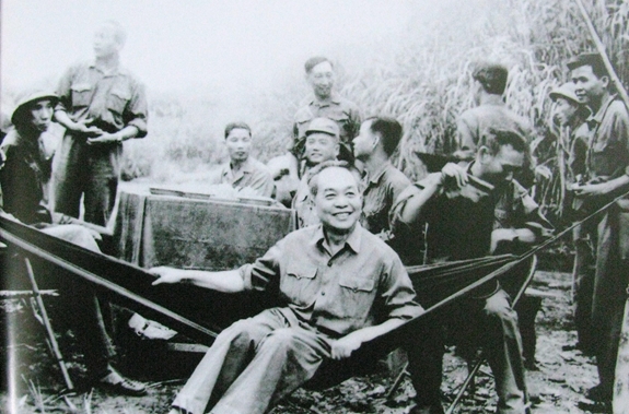 Đại tướng Võ Nguyên Giáp với giai cấp nông dân Việt Nam - Ảnh 5.