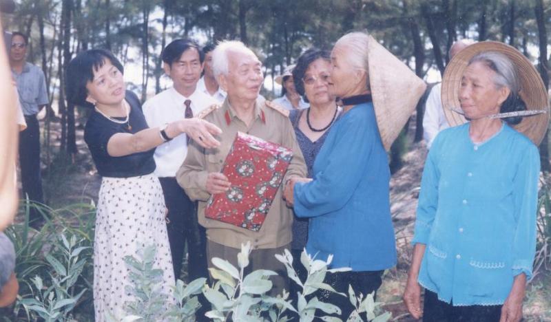 Đại tướng Võ Nguyên Giáp với giai cấp nông dân Việt Nam - Ảnh 6.