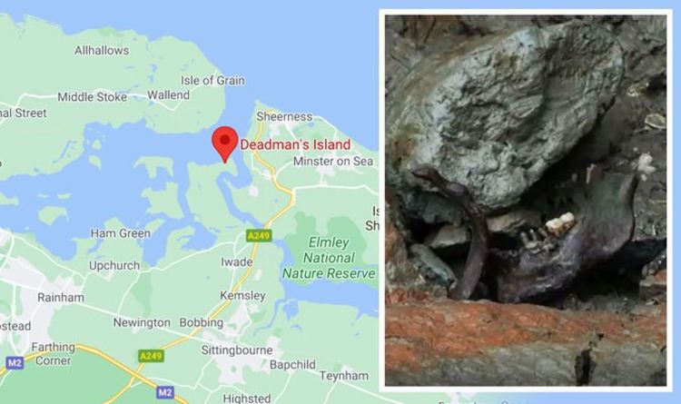 Hòn đảo kinh dị nhất nước Anh, xương chất thành đống - Ảnh 1.