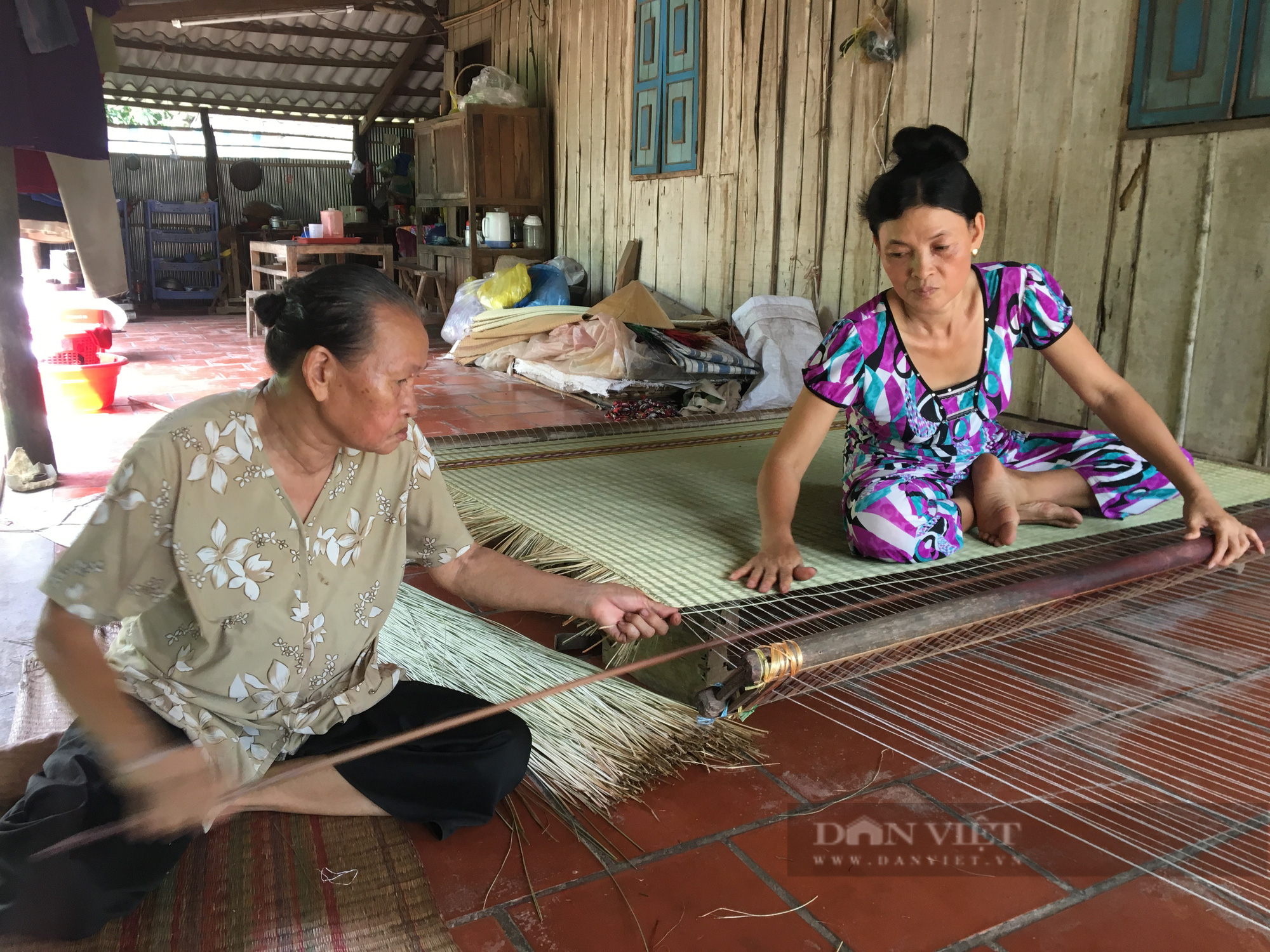 Những người thợ làng chiếu trăm năm ở miền Tây trăn trở giữ nghề - Ảnh 5.