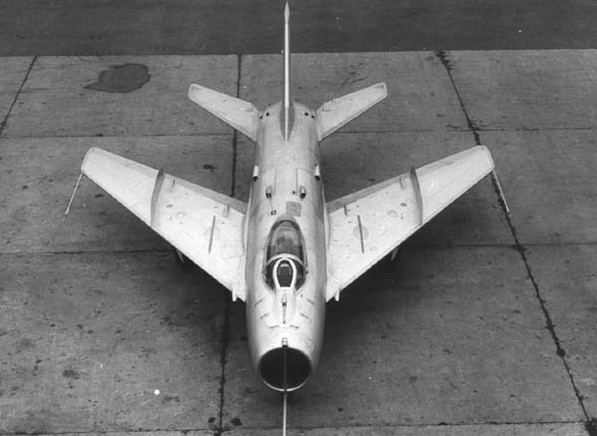 Tại sao Liên Xô không viện trợ trực tiếp MiG-19 cho Việt Nam? - Ảnh 2.