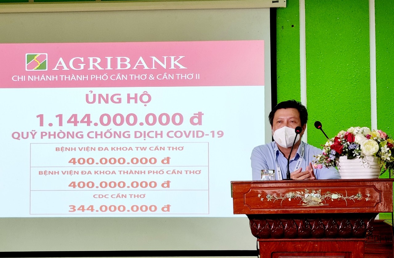 Agribank Chi nhánh Cần Thơ và Cần Thơ II ủng hộ 1,5 tỷ đồng quỹ phòng, chống dịch Covid-19 - Ảnh 3.