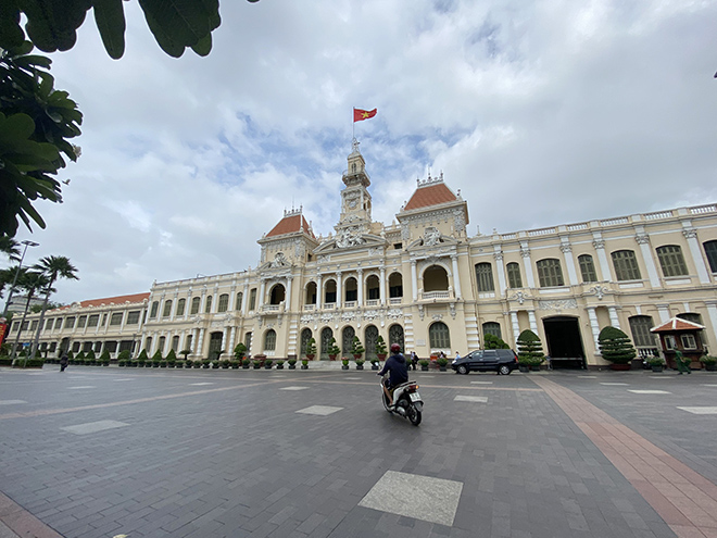 Thủ tướng yêu cầu nghiên cứu, tính toán khả năng di dời một bộ phận dân ra khỏi địa điểm để giãn cách - Ảnh 2.