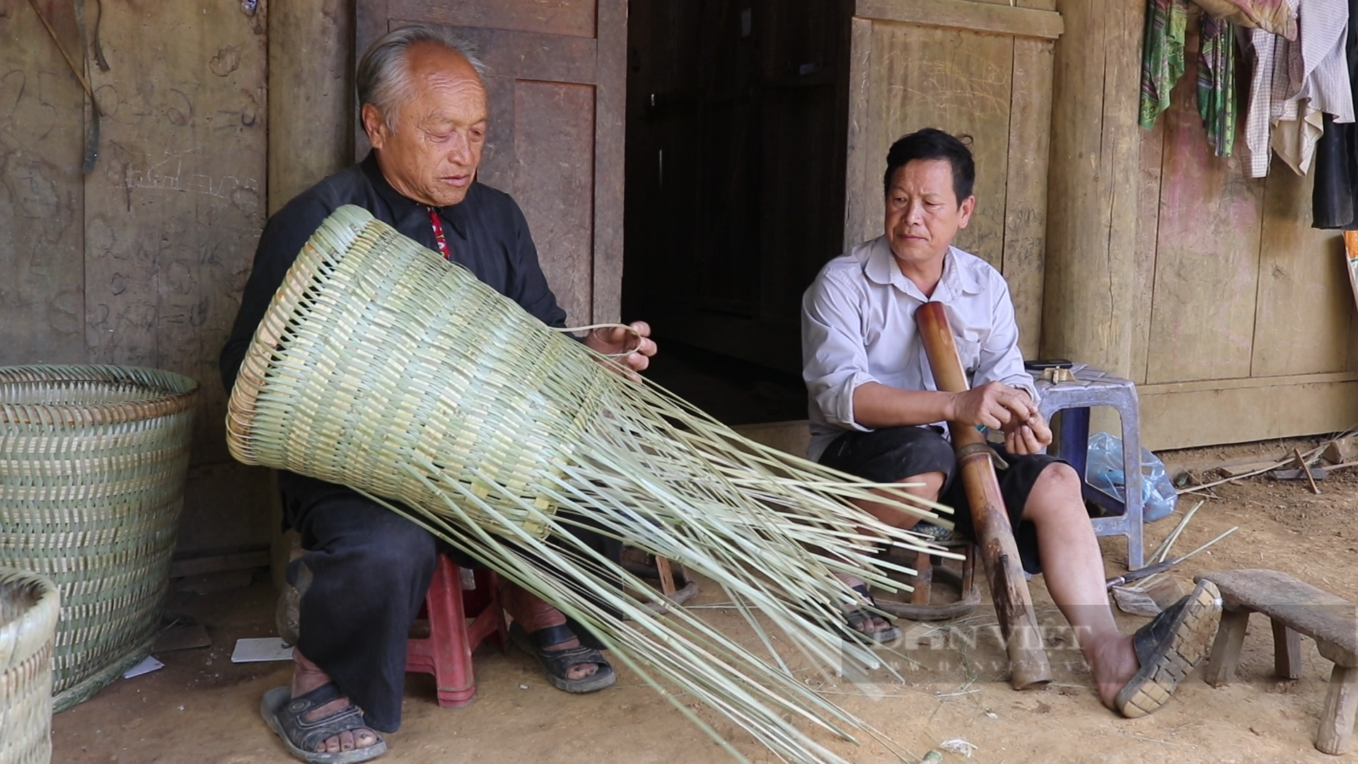 Lù cở - Vật dụng không thể thiếu của người Mông được làm như thế nào? - Ảnh 4.