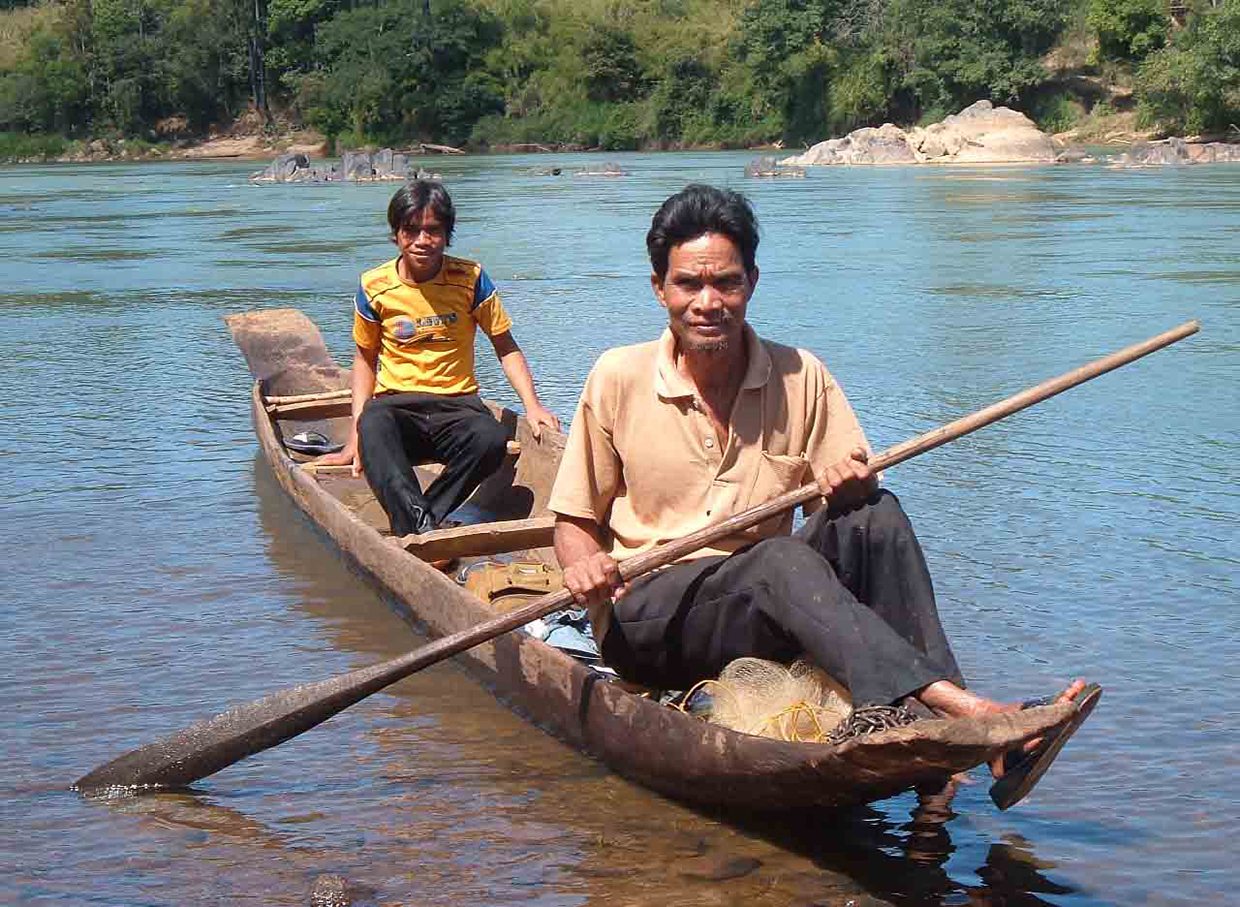 Gia Lai: Vùng đất những &quot;cao thủ&quot; đẽo cây thành thuyền, thời thế đổi thay nay dân đem bán gần hết - Ảnh 3.