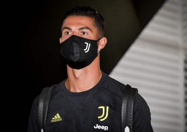 Thực hư việc Ronaldo phải ngồi dự bị vì đòi rời Juve? - Ảnh 1.