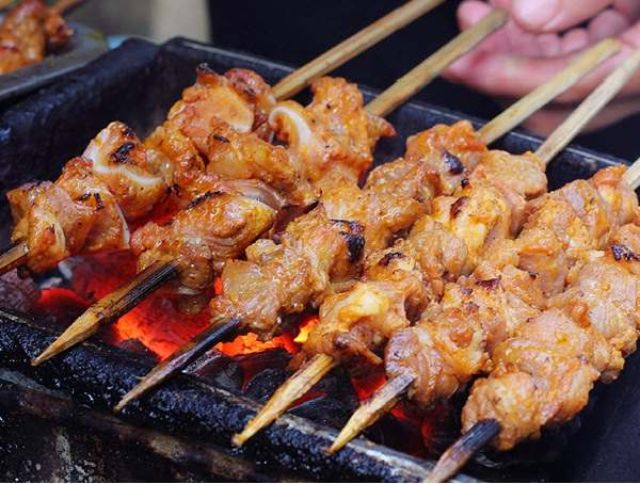 Thịt chó, tiết canh và những đặc sản báo Tây khuyên du khách không nên ăn khi tới Việt Nam - Ảnh 4.
