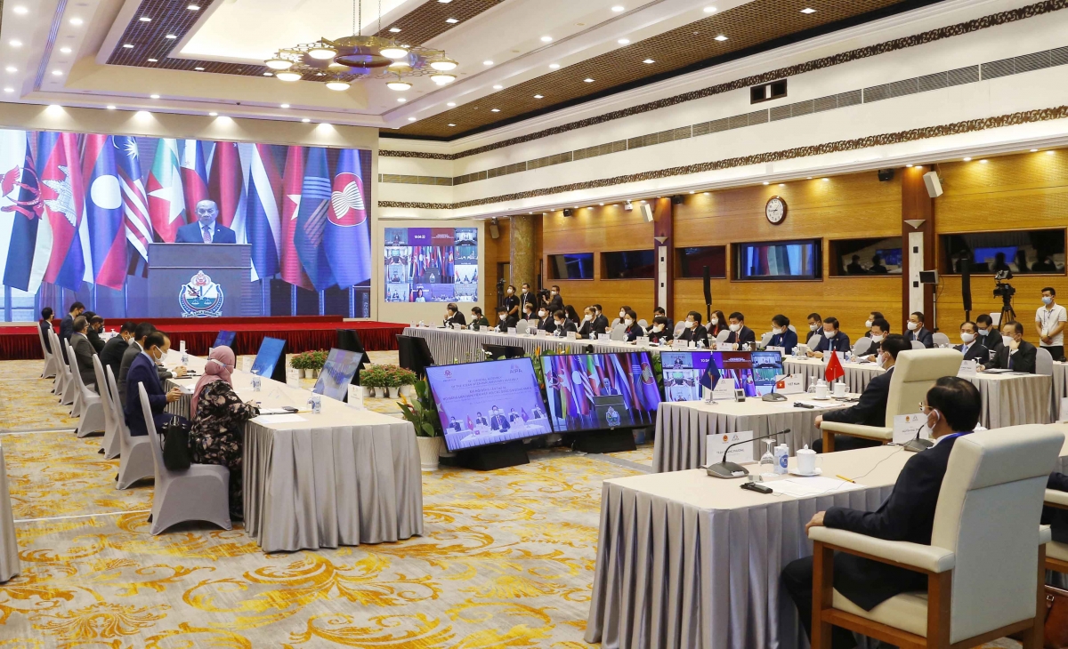 Chủ tịch Quốc hội Vương Đình Huệ: Đại dịch Covid-19 là chất xúc tác để ASEAN tăng cường số hóa nền kinh tế - Ảnh 3.