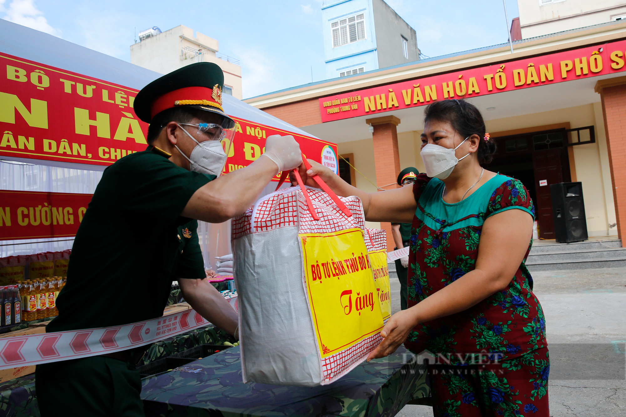 &quot;Danh sách hộ khó khăn sao dài quá, chỉ tiếc sức mình nhỏ bé&quot; - Ảnh 1.