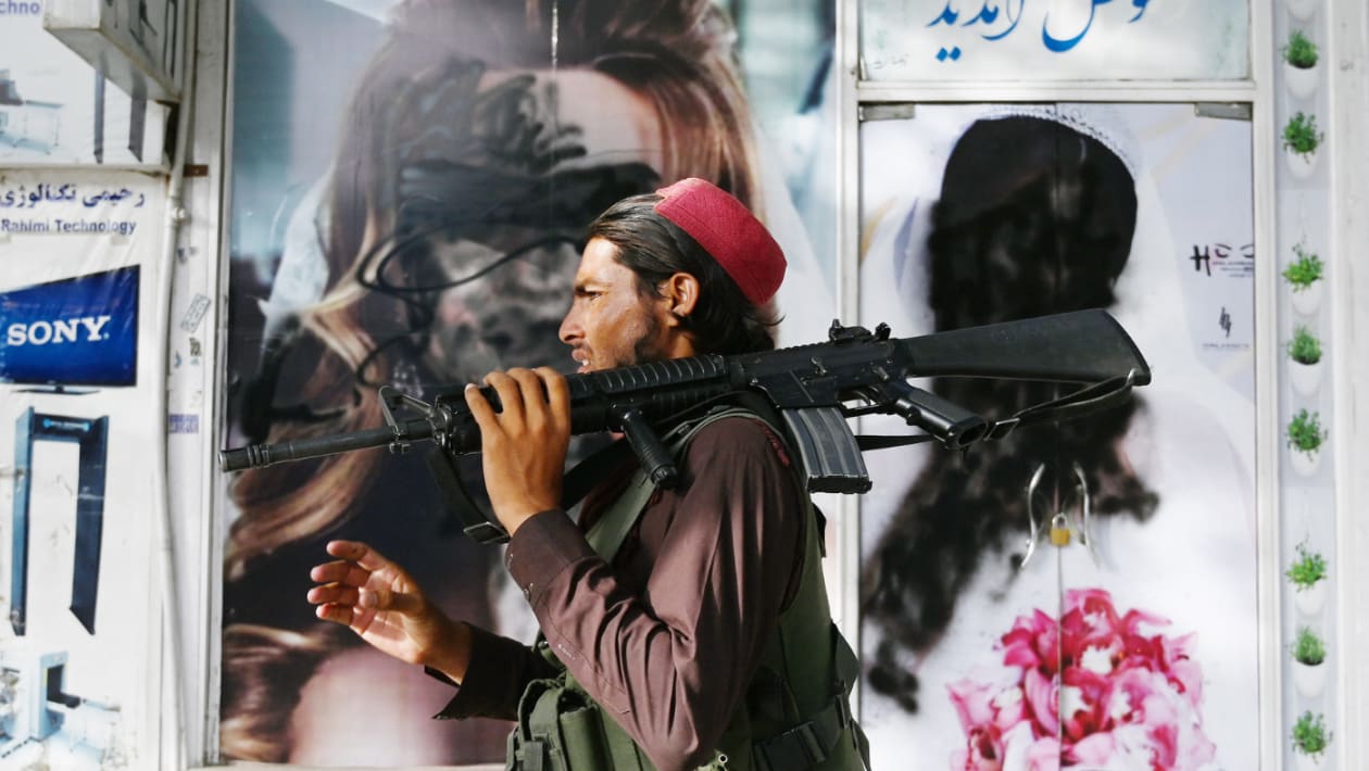 Tờ Vice của Mỹ đã gọi Taliban là &quot;Taliban 2.0&quot;, khi tổ chức này tỏ ra biết cách tận dụng các phương tiện truyền thông xã hội để gửi đi các thông điệp của mình. Ảnh: @AFP.