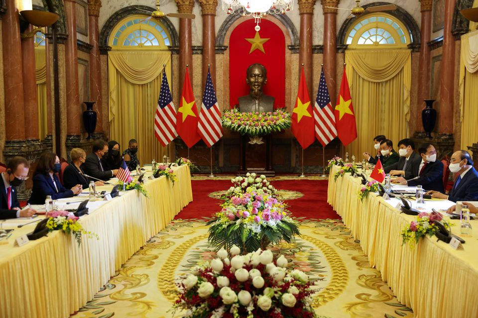 Một ngày bận rộn của Phó tổng thống Mỹ tại Việt Nam - Ảnh 3.