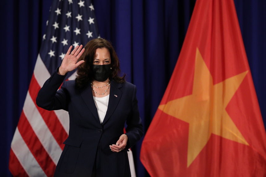 Một ngày bận rộn của Phó tổng thống Mỹ tại Việt Nam - Ảnh 9.