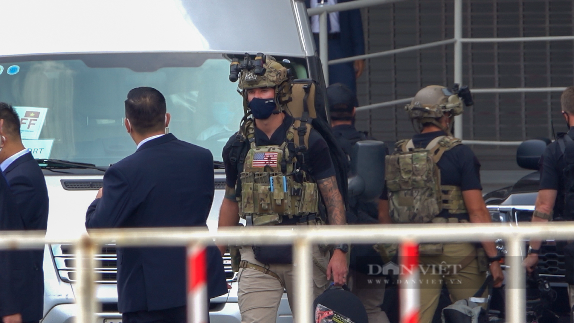 Những hình ảnh về lực lượng mật vụ Mỹ tháp tùng Phó Tổng thống Kamala Harris tại Hà Nội - Ảnh 8.