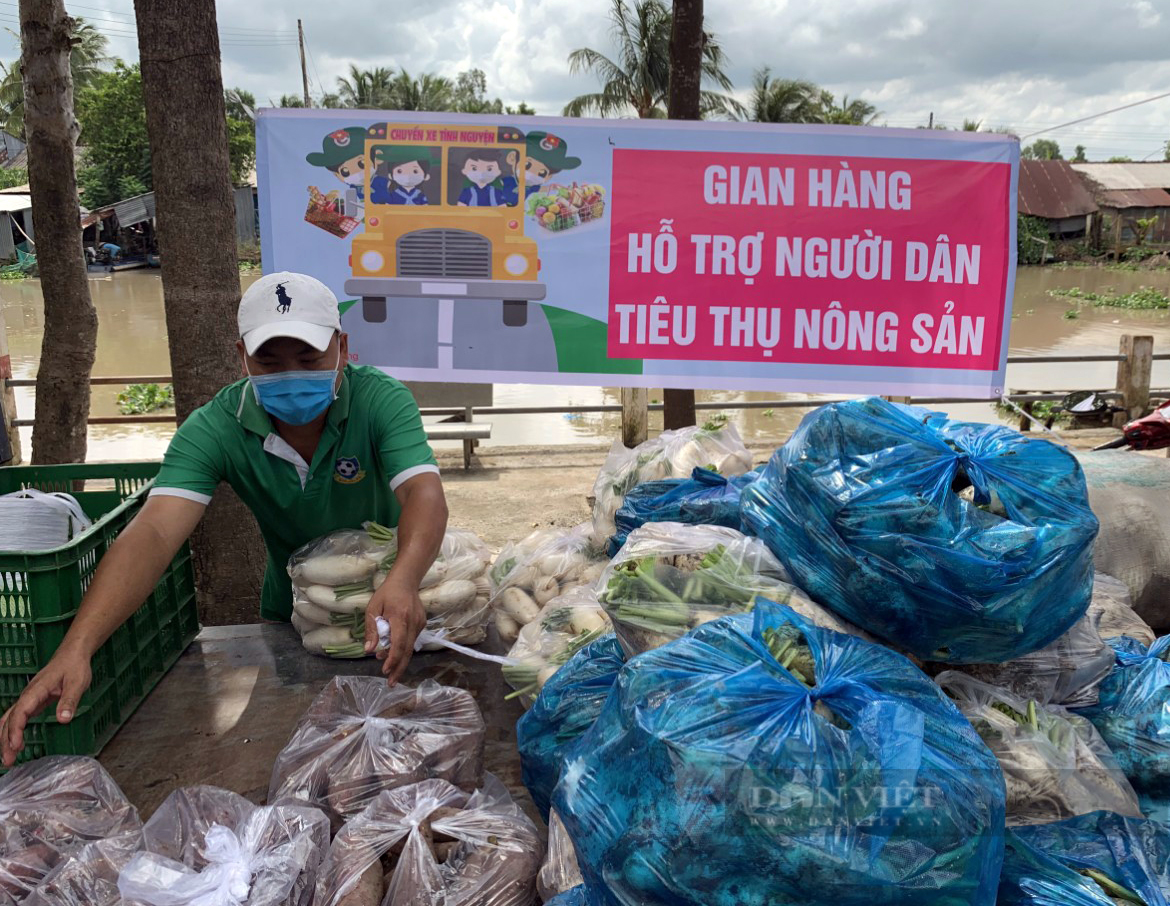 Kiên Giang: Áo xanh tình nguyện xuống đồng - ra phố giúp nông dân tiêu thụ nông sản - Ảnh 9.