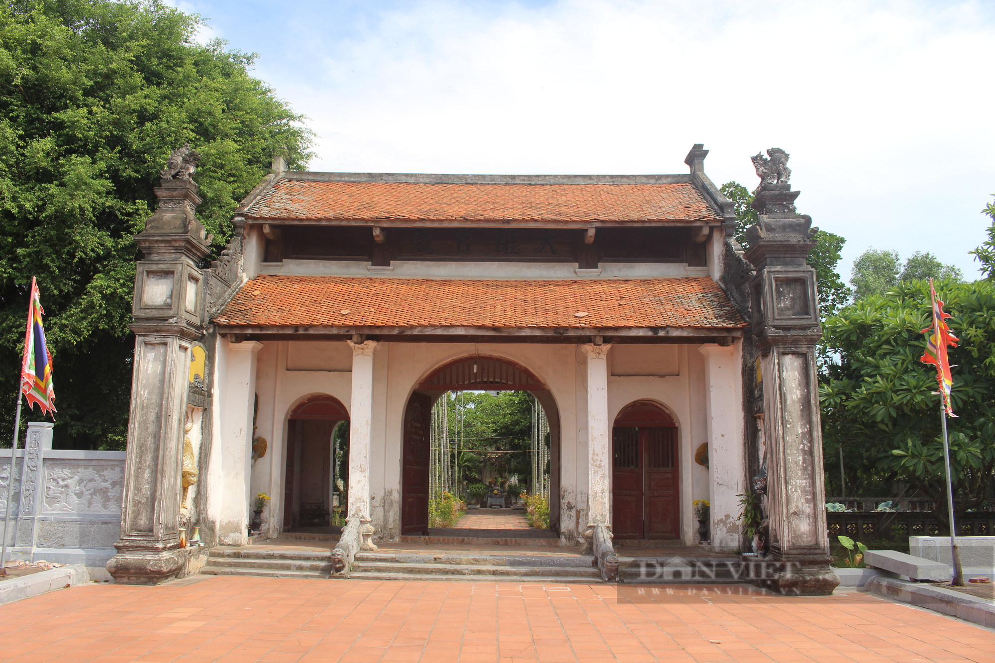 Chùa Phổ Minh - nơi lưu giữ nhiều bảo vật thời nhà Trần - Ảnh 1.