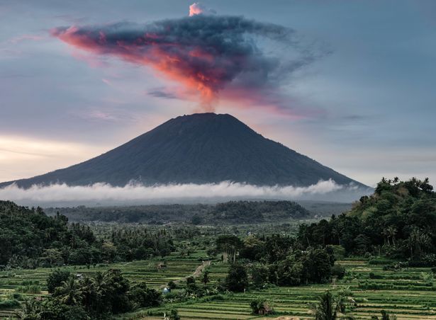 Cảnh báo sốc về núi lửa phun trào có thể gây ra ngày tận thế - Ảnh 1.