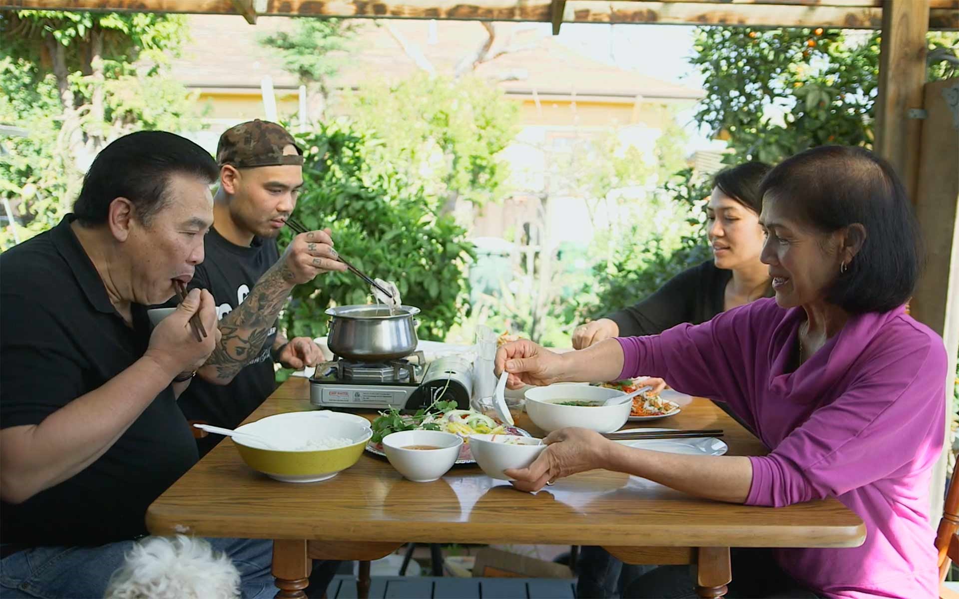Cuộc trò chuyện với đầu bếp David Phú về cách để giữ linh hồn của ẩm thực Việt - Ảnh 2.