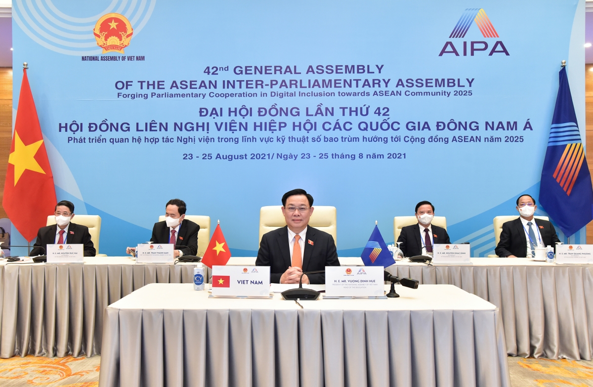 Việt Nam tham gia trách nhiệm, hiệu quả, sáng tạo tại AIPA 42 - Ảnh 1.