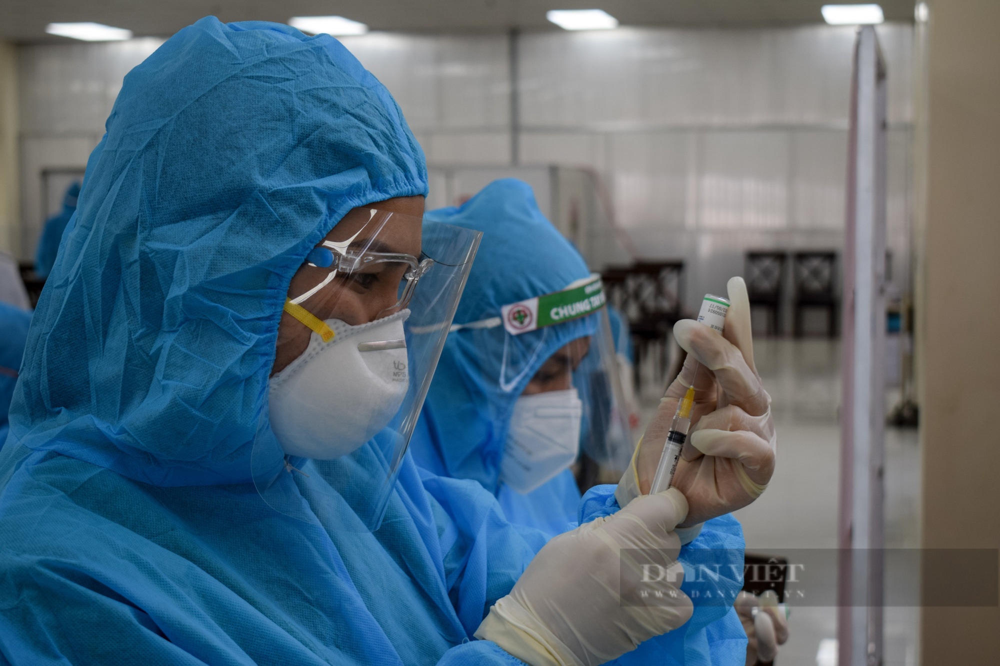 Đồng Nai huy động nhân lực để chuẩn bị tiêm 500.000 liều vaccine Vero Cell cho người dân vùng nguy cơ cao - Ảnh 2.